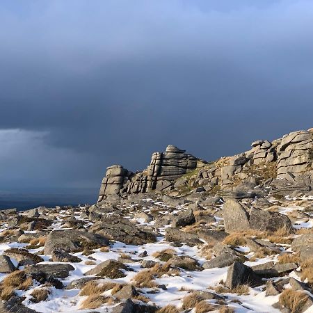 The Tors Hotel Окхамптън Екстериор снимка
